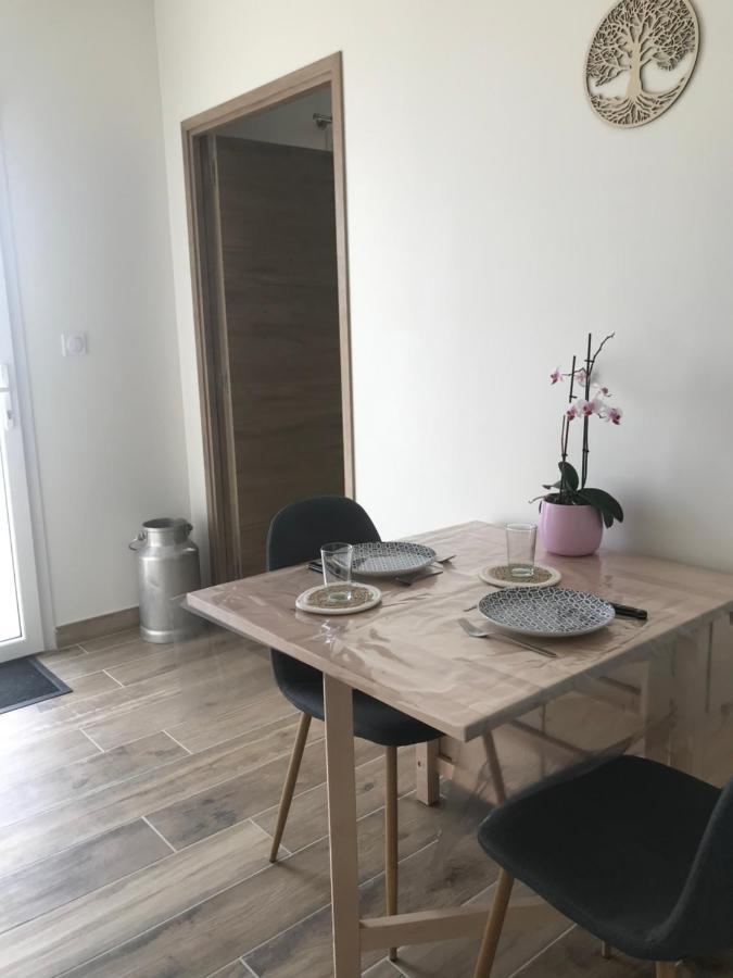 Studio Le Petit Cassis Сент-Мари-ла-Бланш Экстерьер фото